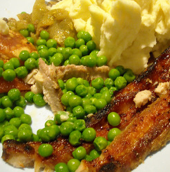 Photo: Belly of pork with green tomatoes