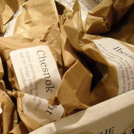 Photo: exciting garlic seed packages