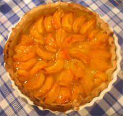 baked apricot tart ready to seve