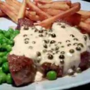 Recipe for rare fillet steaks with a green peppercorn and cream sauce