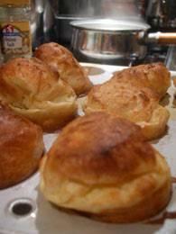 Photo of a tray of perfect yorkshire puddings